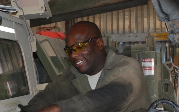 Mechanics get 'Down and Dirty'