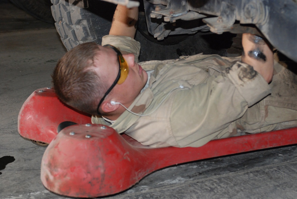 Mechanics get 'Down and Dirty'