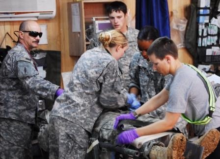 Medical Soldiers show readiness during mass casualty battle drill