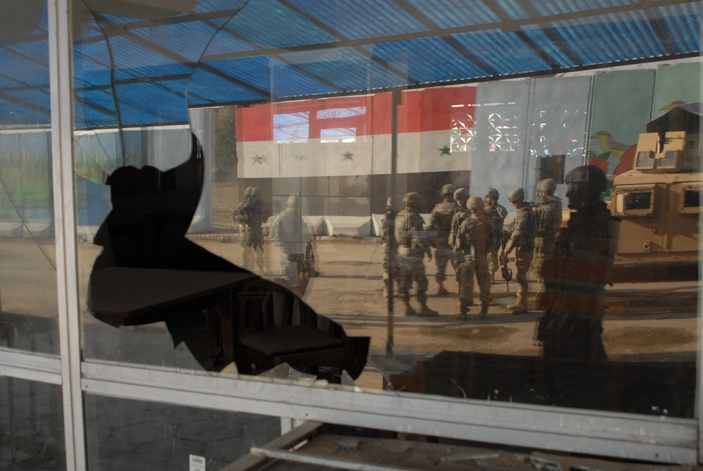 Soldiers visit Doura