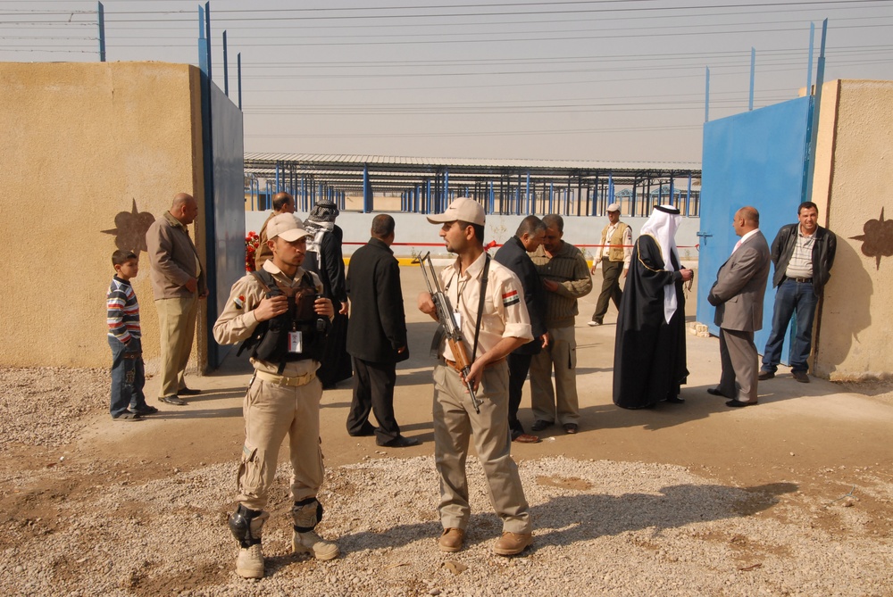 Soldiers visit Doura