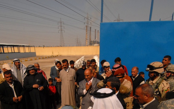 Soldiers visit Doura