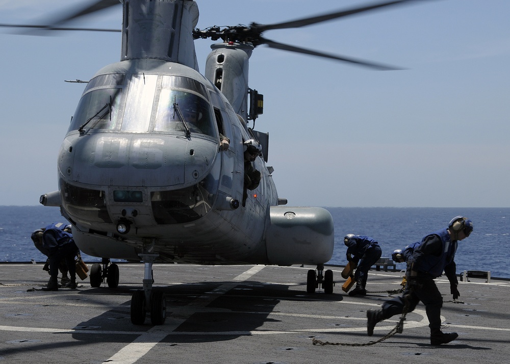 Helicopter Operations aboard the USS Harpers Ferry