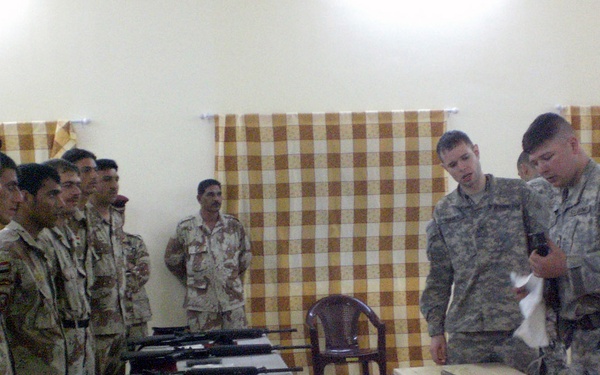 MiTT Soldiers assist, mentor Iraqi Army leaders