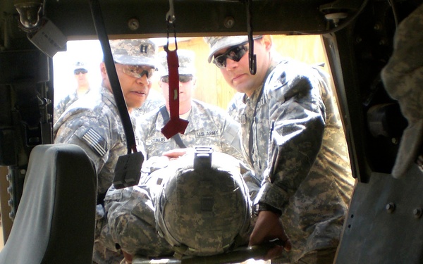 MiTT Soldiers assist, mentor Iraqi Army leaders