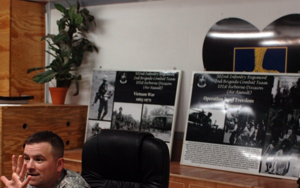 Strike Soldiers talk with Families at Fort Campbell on Mother's Day