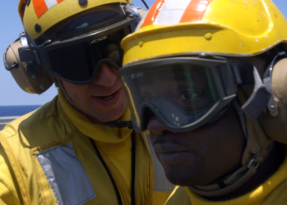 Flight operations aboard the USS Theodore Roosevelt