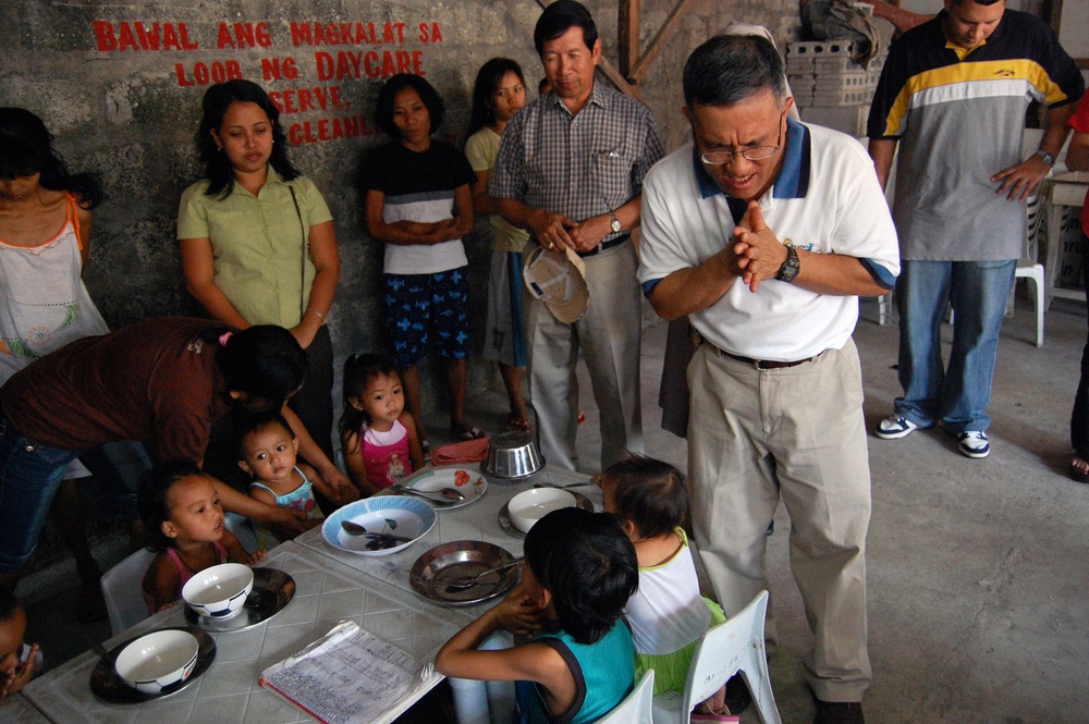 A visit with children of the Philippines