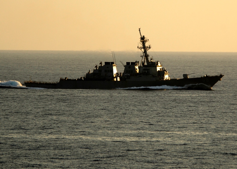 Tomcatters and Blacklions conduct flight operation aboard USS Theodore Roosevelt