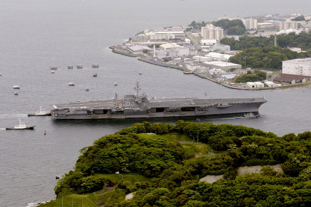 USS Kitty Hawk enters Truman Bay