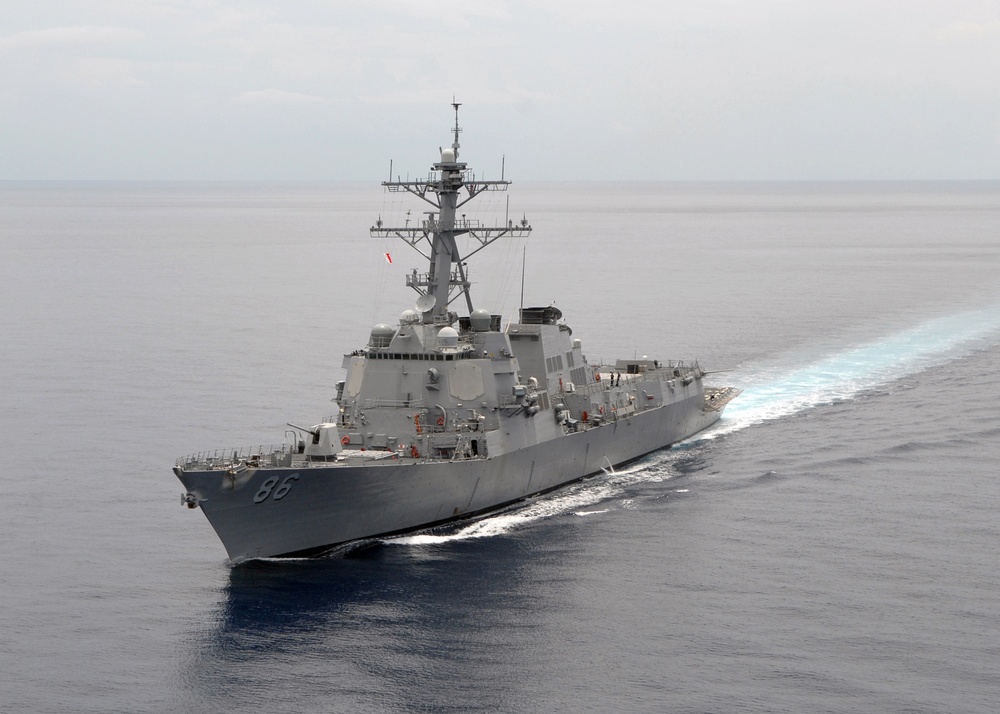 USS Shoup nears Singapore