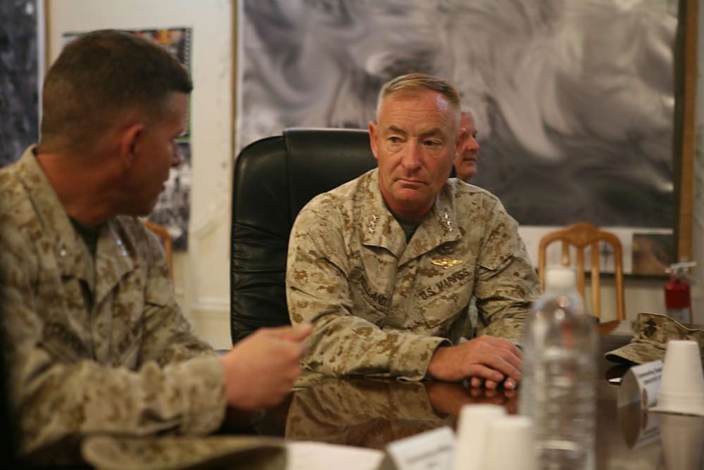 MARCENT CG Assesses Progress, Discusses Operations in Al Anbar