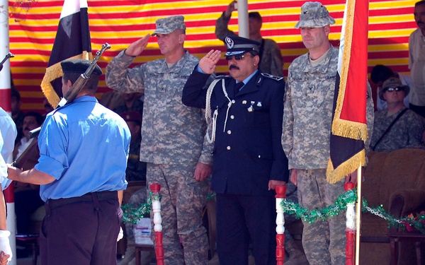 Over 300 Sons of Iraq graduate Iraqi Police training in Kirkuk