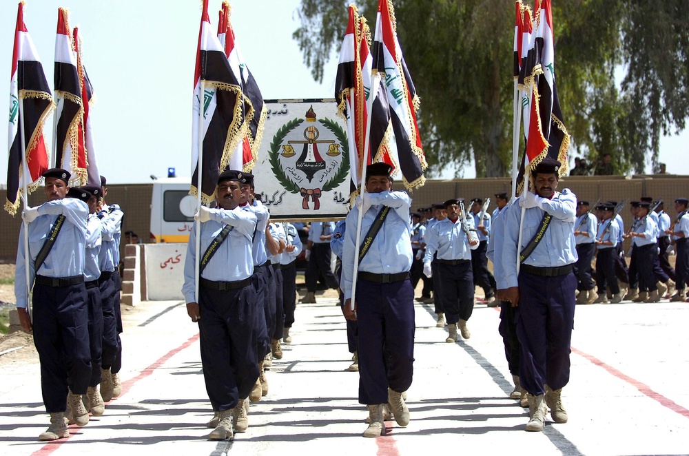 Over 300 Sons of Iraq graduate Iraqi Police training in Kirkuk