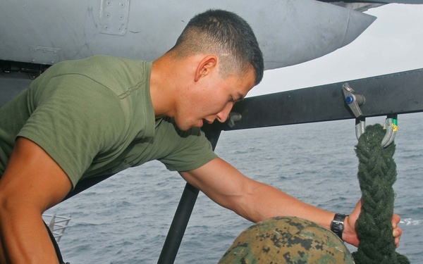 Fast rope training at sea keeps Marines and Sailors mission ready