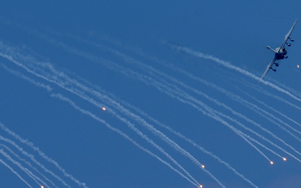 Emergency flares during air power demonstration