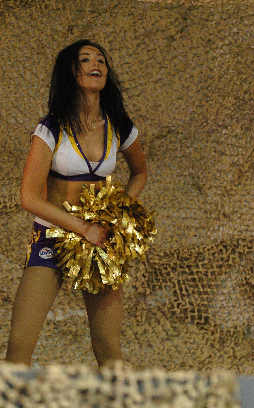 DVIDS - Images - Minnesota Vikings cheerleader tour of Iraq goes