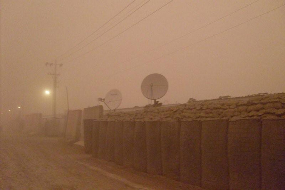 Sand storms in Taji