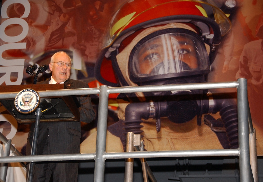 Vice President Dick Cheney visits Naval Station Great Lakes