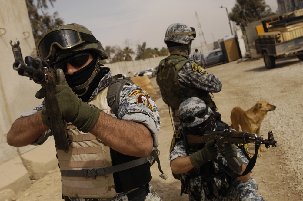 Al Qanat visit from Iraqi national police