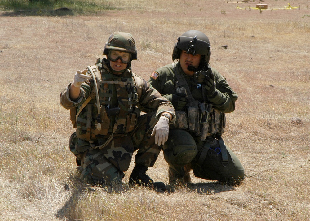 Field Training Exercise &quot;Bearing Duel&quot;