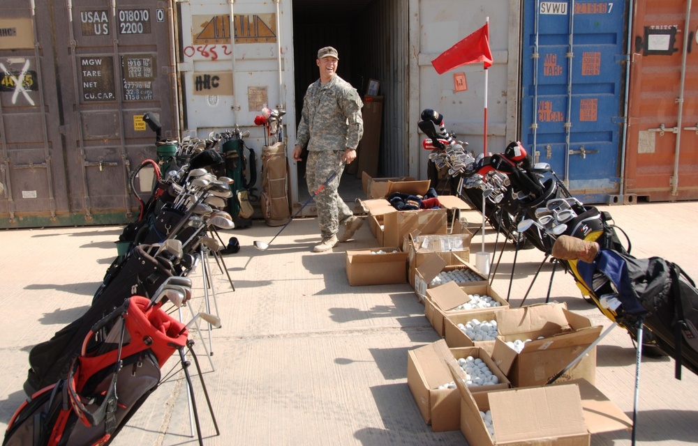 Soldiers receive the gift of golf