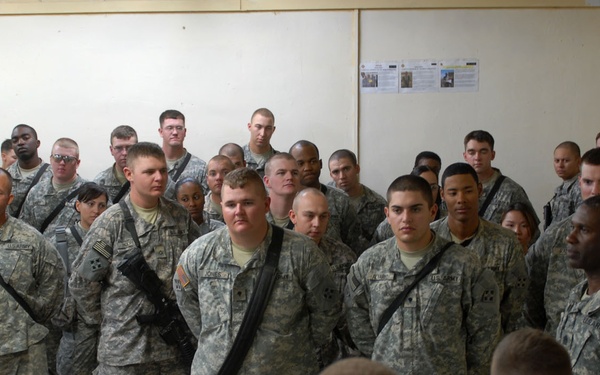 1st BCT senior NCO speaks to Raider Soldiers to stay Army Strong
