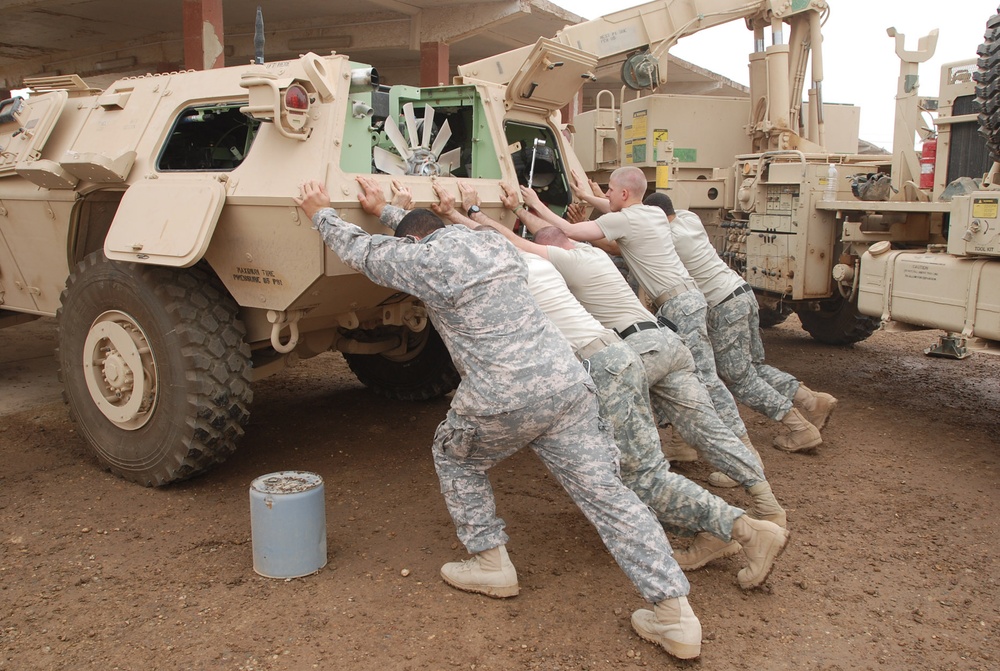 Sustainment mechanics learn ASV maintenance