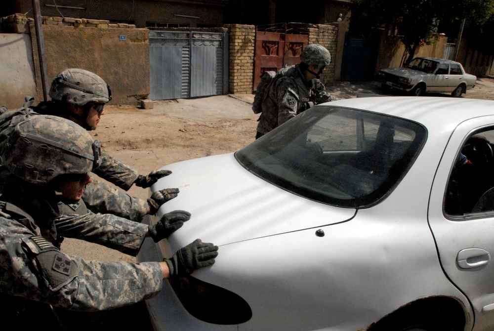 Comanche Troop maintains security in Abu T'shir