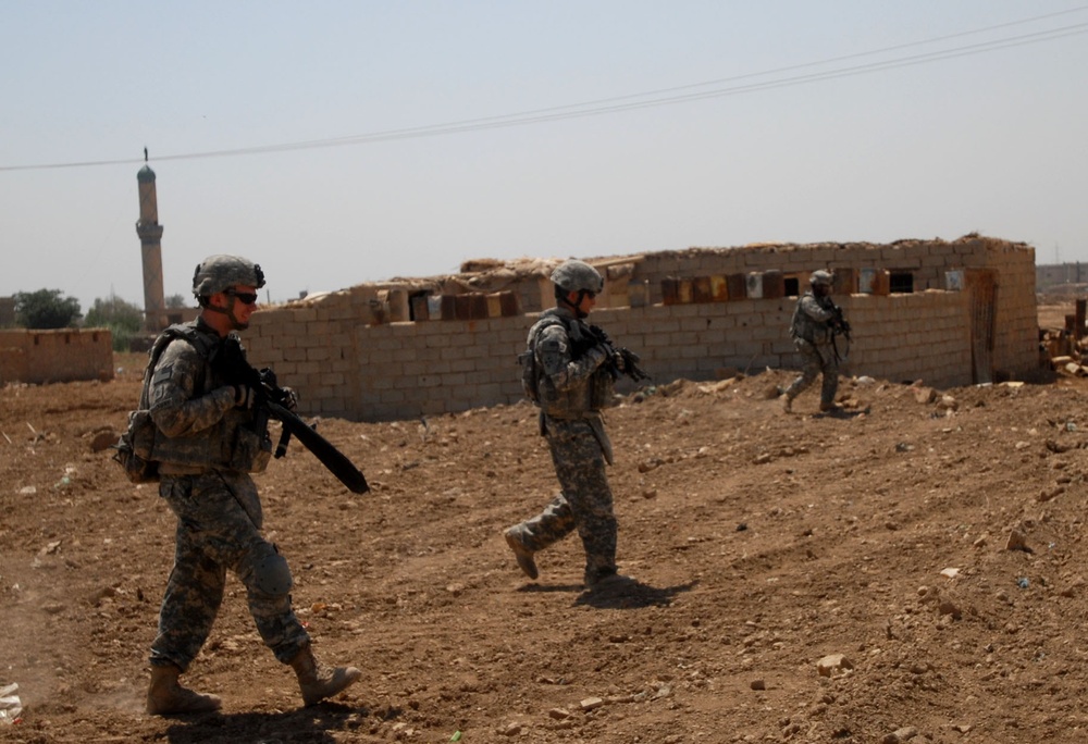 Comanche Troop maintains security in Abu T'shir