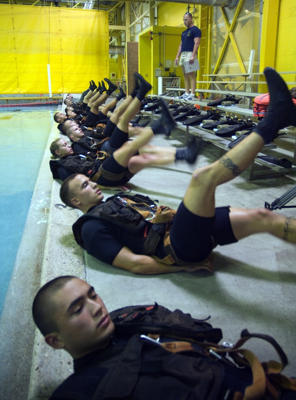 Pensacola Sailors learn rescue swimming skills