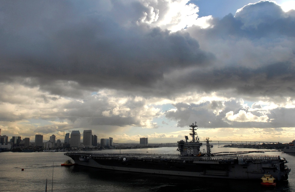 Nimitz gets underway for deployment