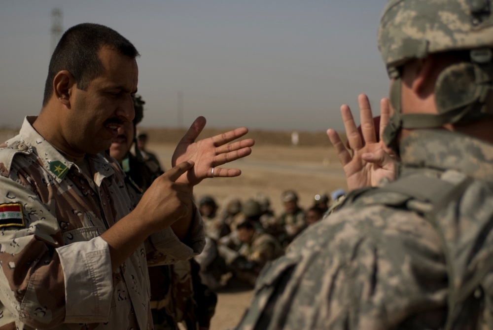 Iraqi Soldiers Train at FOB Delta