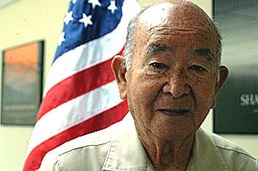 Gates Honors 66-Year Federal Employee at Retirement