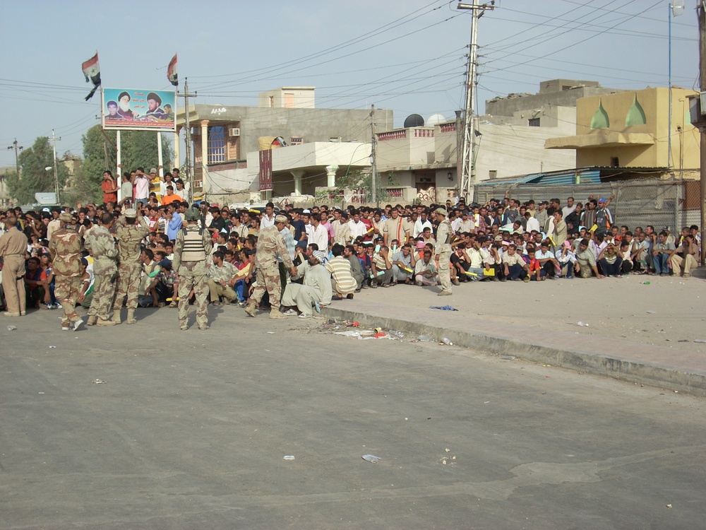 Iraqi Army Recruiting in Basra