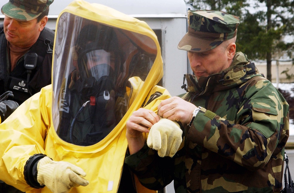 Sailors pratice first response skills