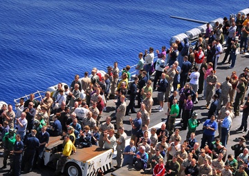Marine demonstration aboard USS Tarawa