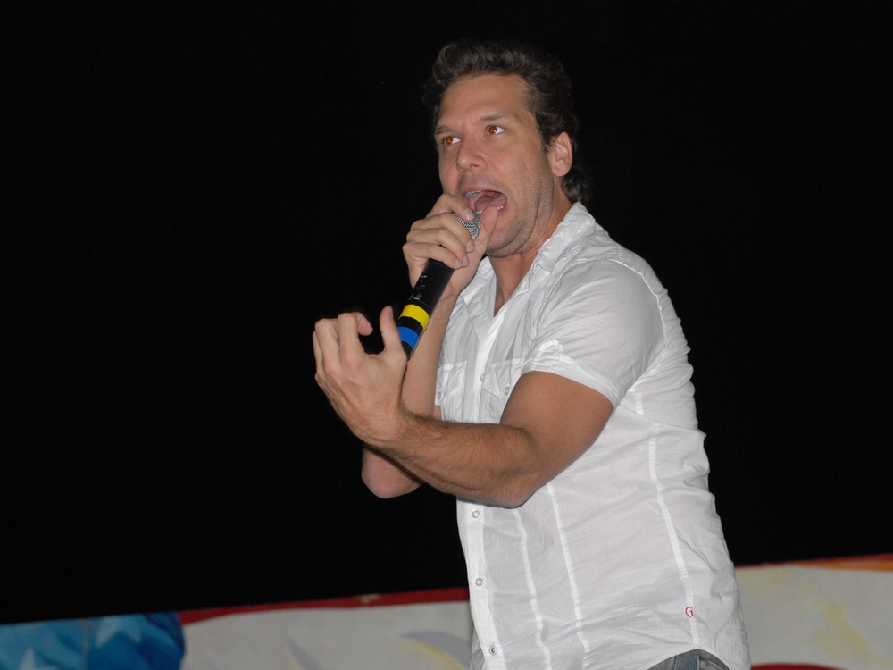 Dane Cook performs at COB Speicher