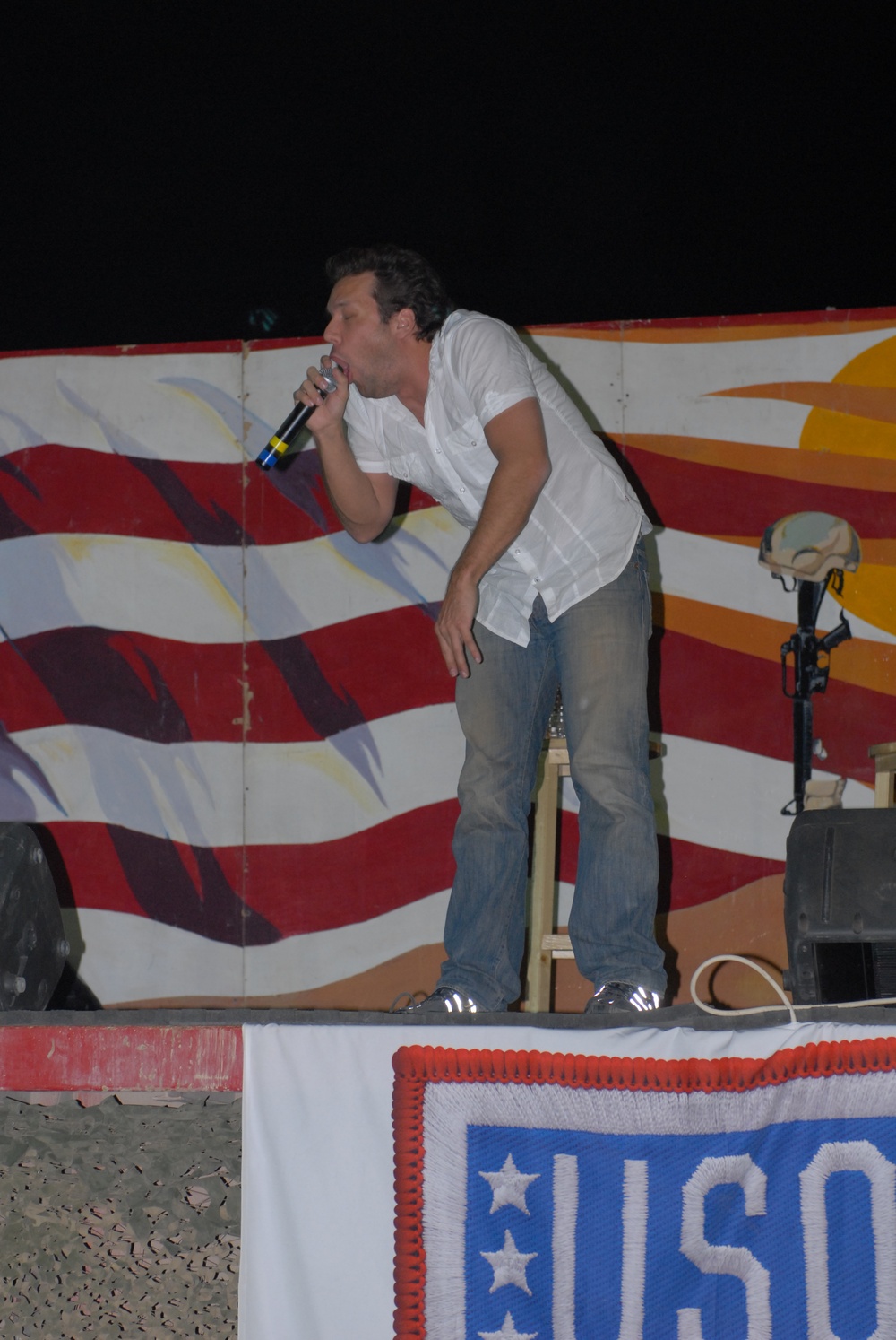 Dane Cook performs at COB Speicher