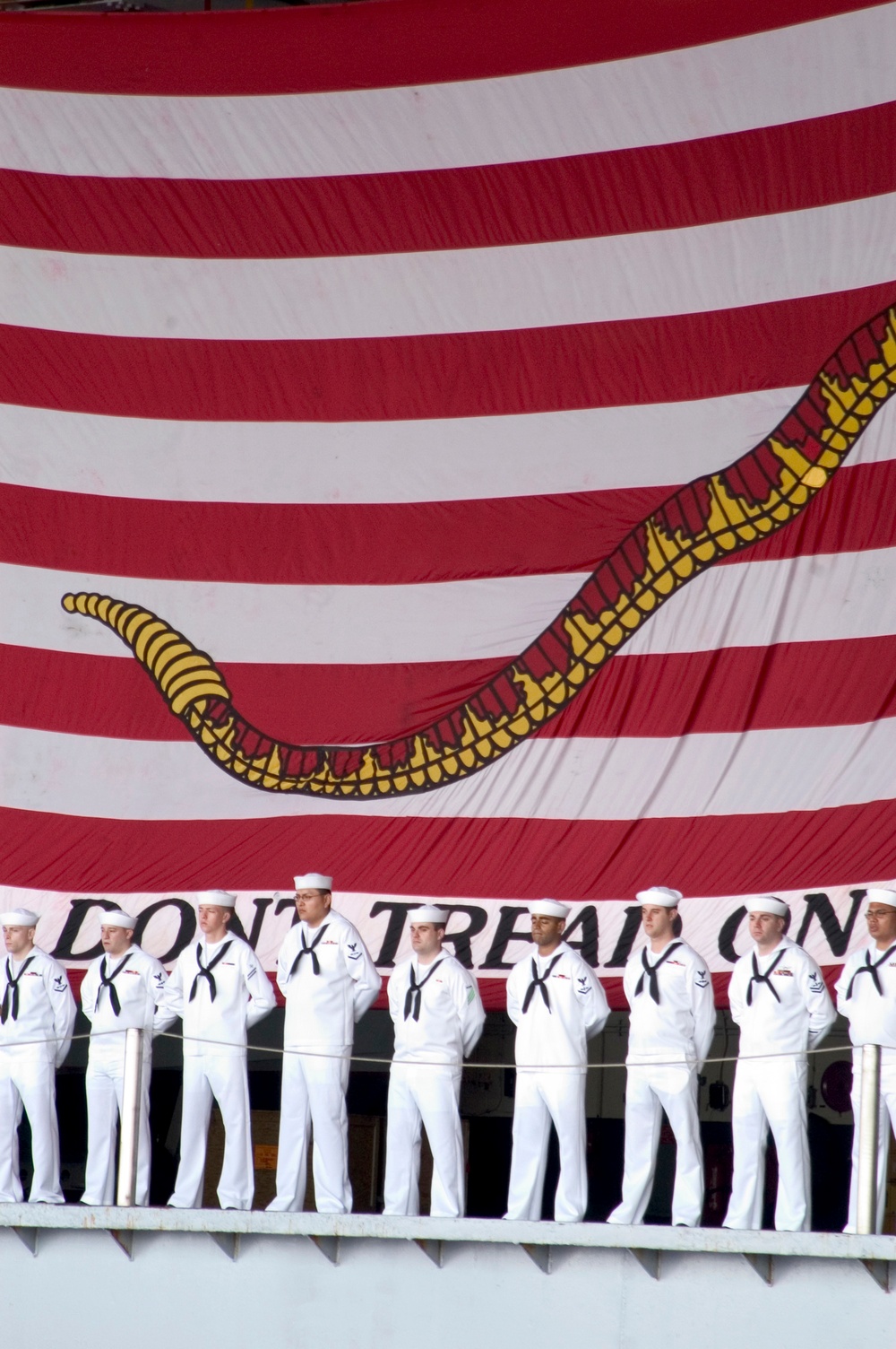 USS Kitty Hawk leaves Yokosuka