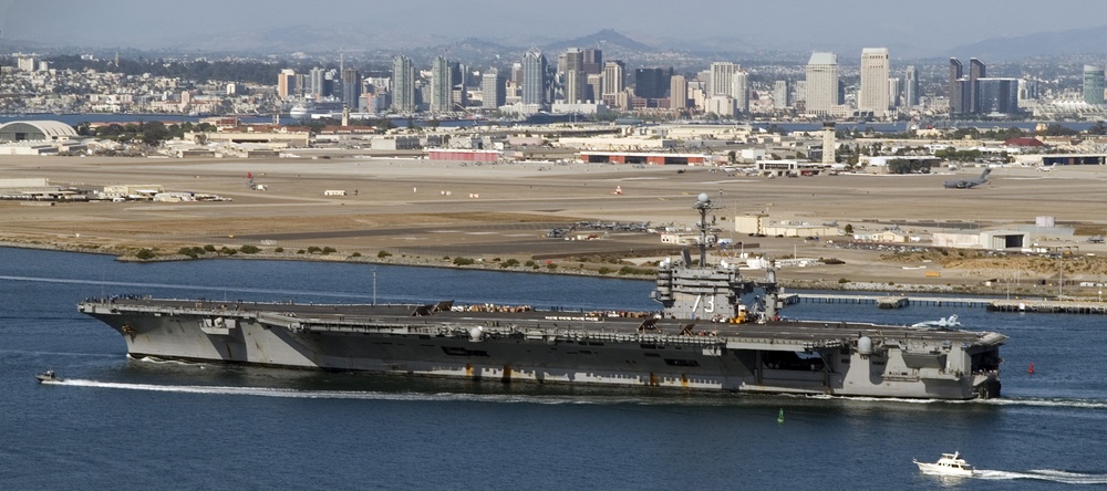 DVIDS - Images - USS George Washington Arrives In San Diego