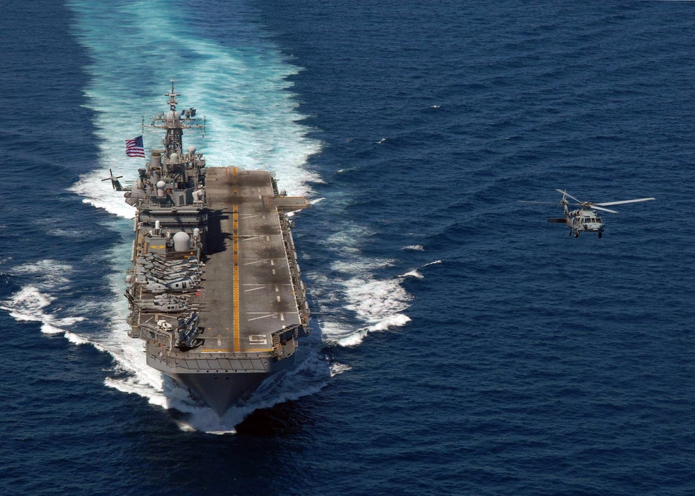 USS Peleliu in South China Sea