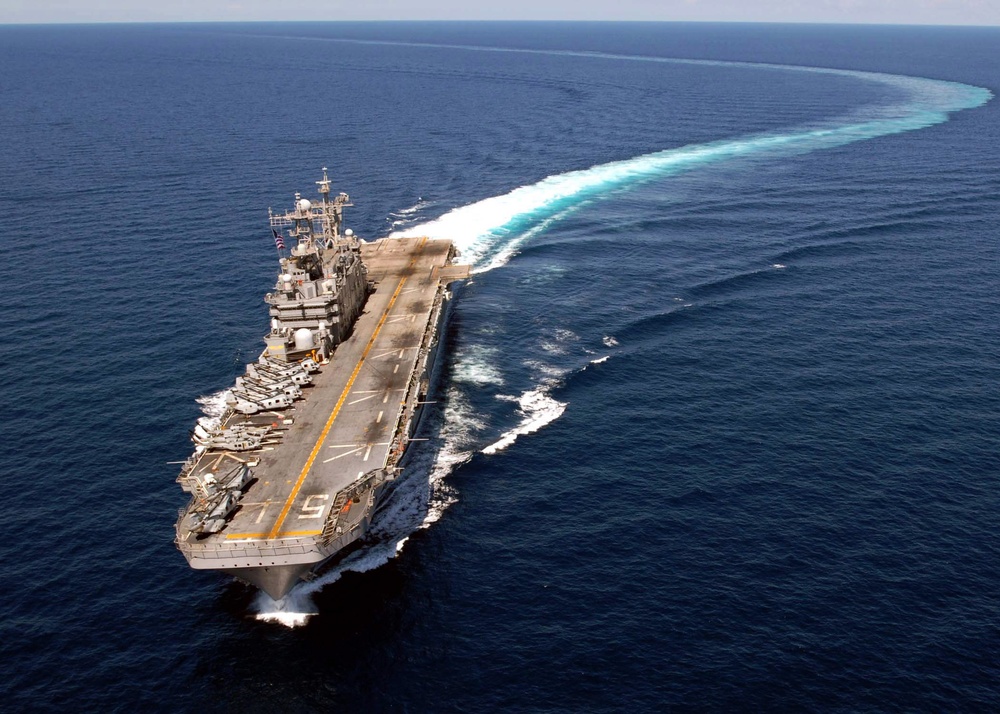 USS Peleliu in South China Sea