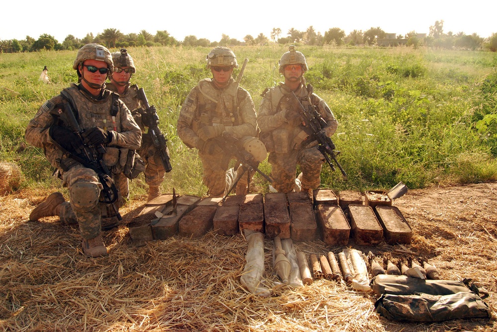 Gimlet Bloodhounds 'sniff Out' Weapons Cache