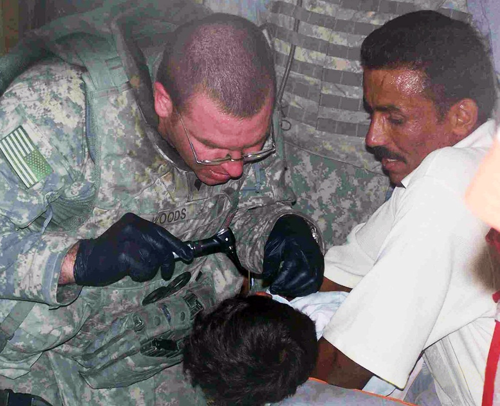 Medics Provide Health Care to Kamaliyah Citizens