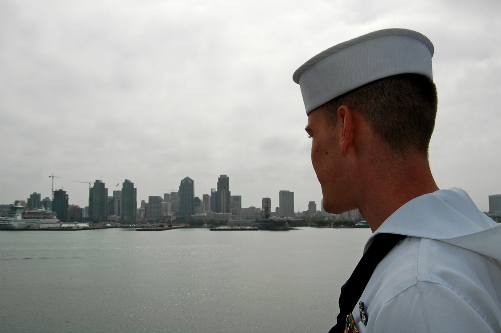 USS Tarawa embarks on deployment