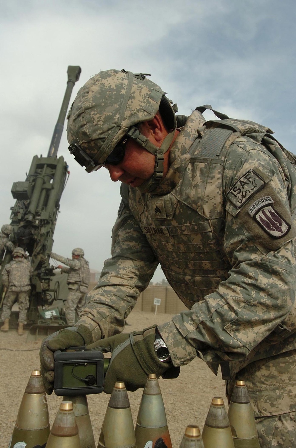 Howitzer training session in Afghanistan