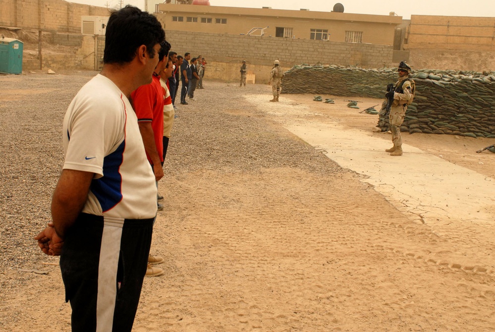 Iraqi army conduct training for 1st Sadr City Neighborhood Guard recruits