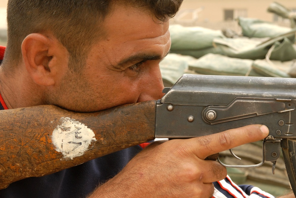 Iraqi army conduct training for 1st Sadr City Neighborhood Guard recruits