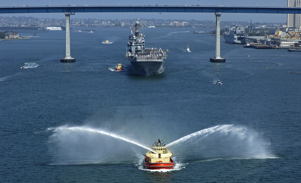 USS Tarawa returns home one final time